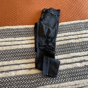 American eagle distressed jeggings 6L some pulling